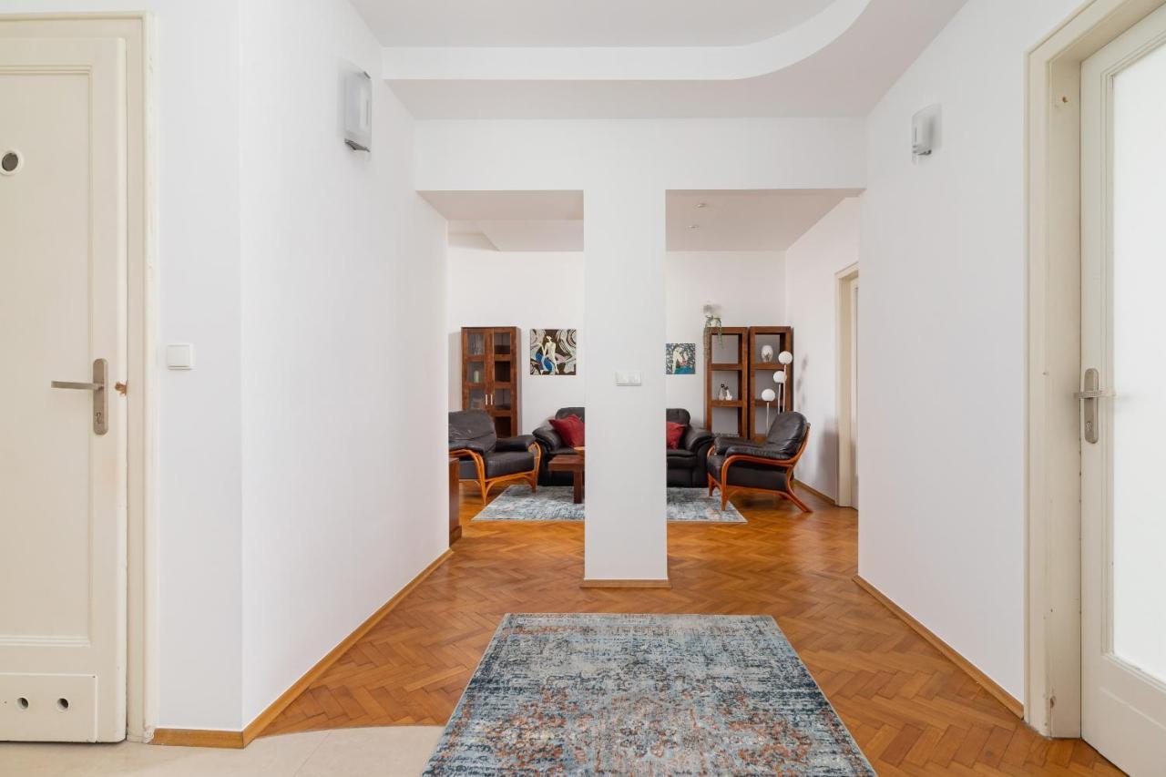Slowacki Avenue Family Apartment Kraków by Renters Exterior foto