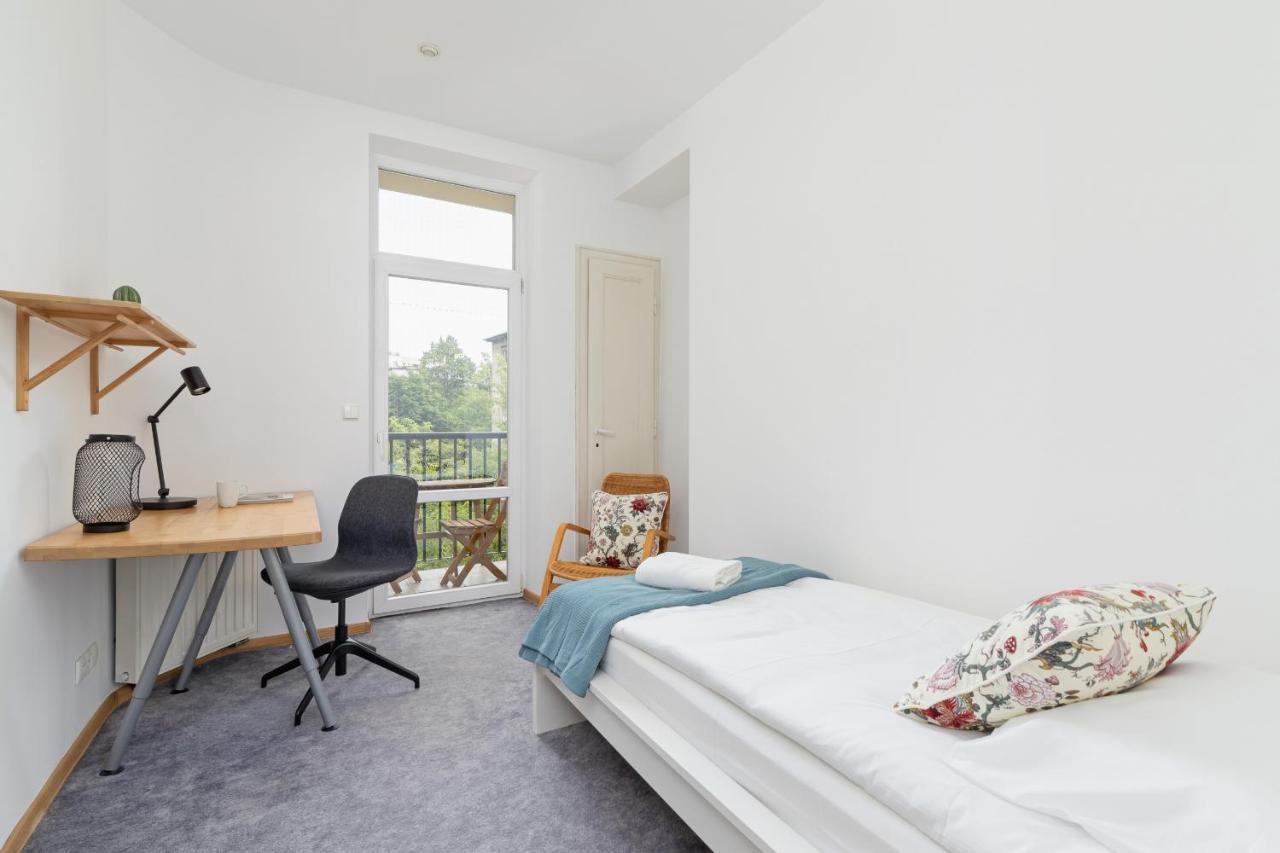 Slowacki Avenue Family Apartment Kraków by Renters Exterior foto