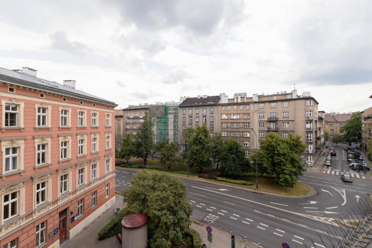 Slowacki Avenue Family Apartment Kraków by Renters Exterior foto