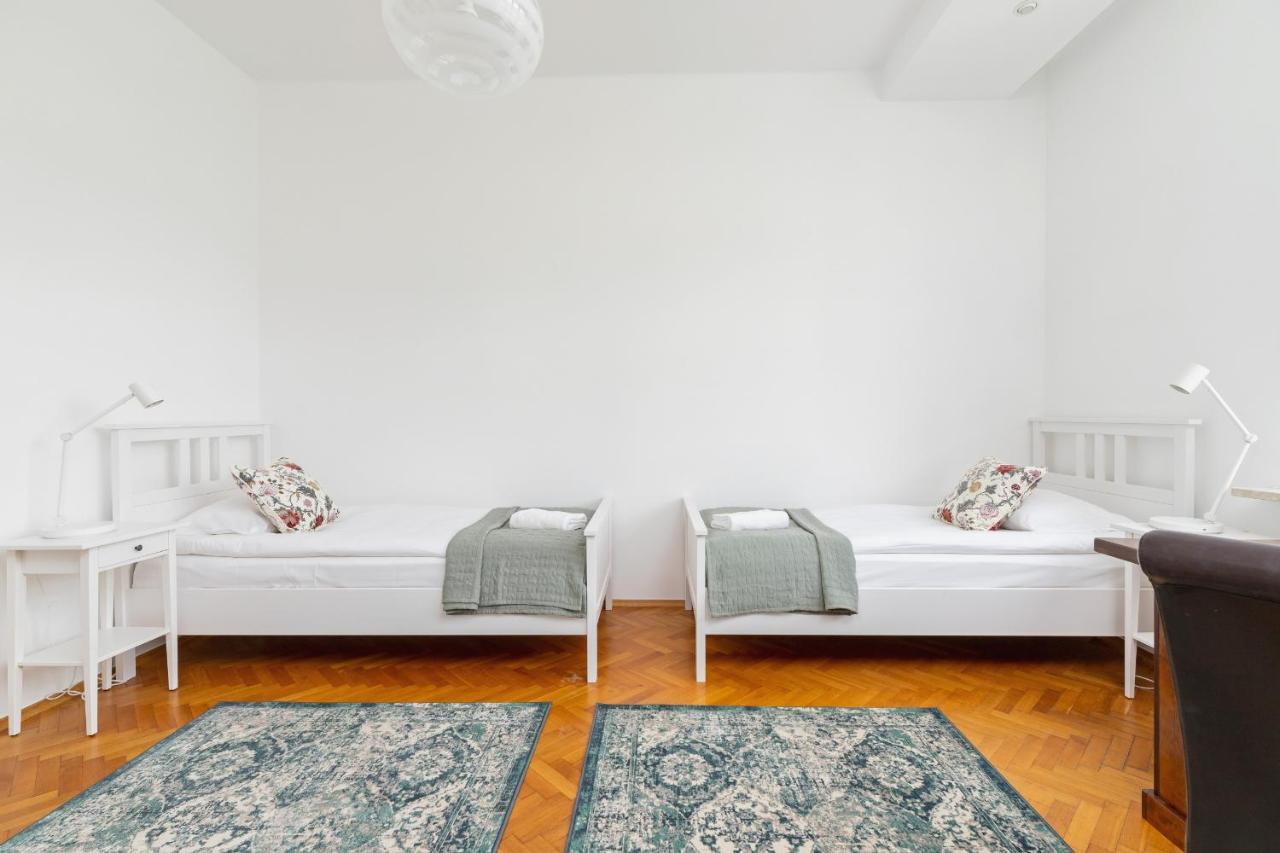 Slowacki Avenue Family Apartment Kraków by Renters Exterior foto