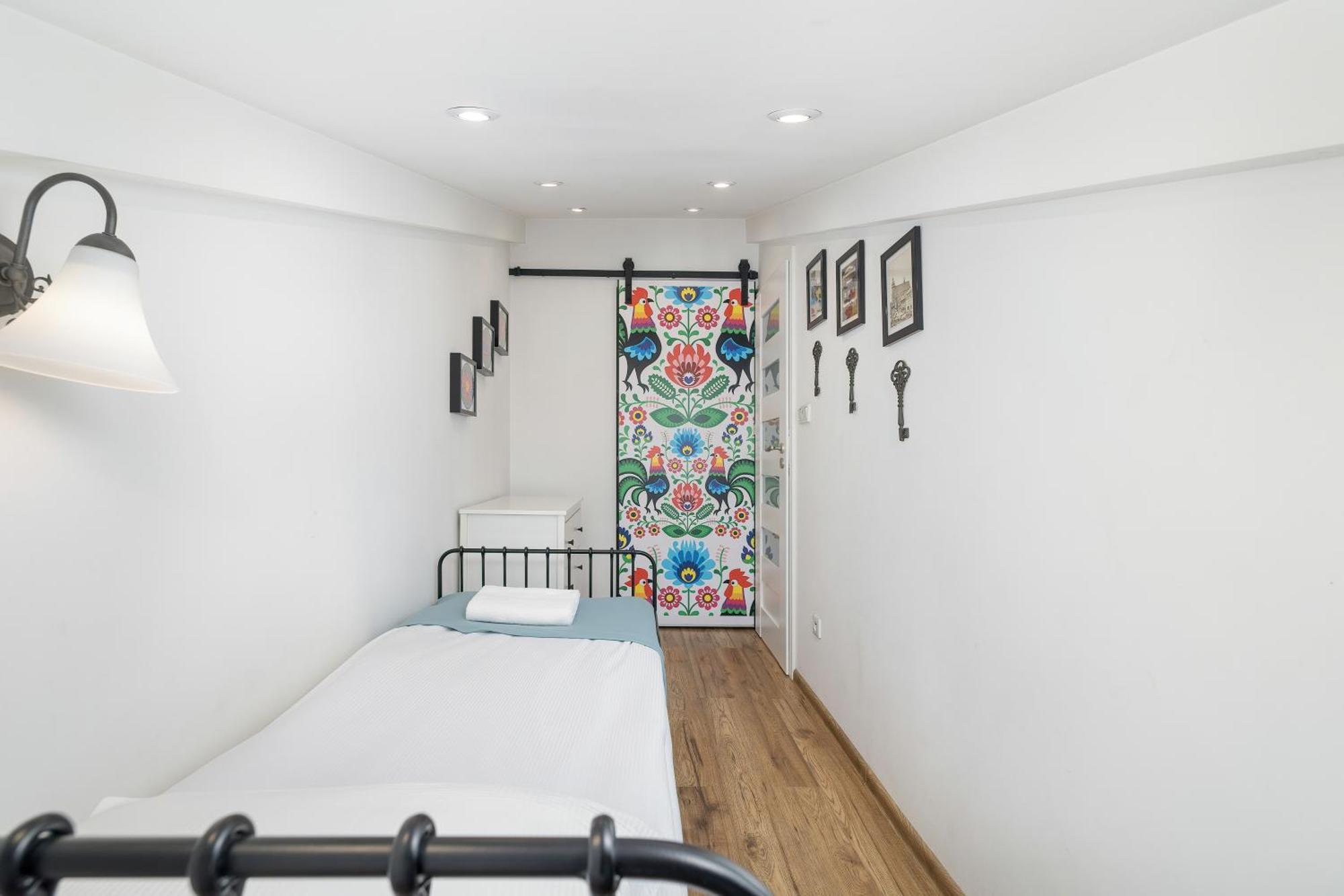 Slowacki Avenue Family Apartment Kraków by Renters Exterior foto